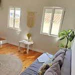 Graca Apartment Lisbon